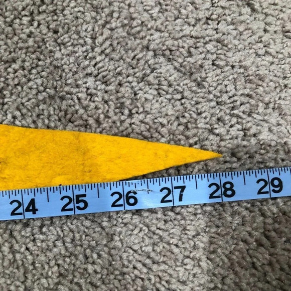 1950s Antique Notre Dame Pennant Flag 27" - Picture 8 of 8